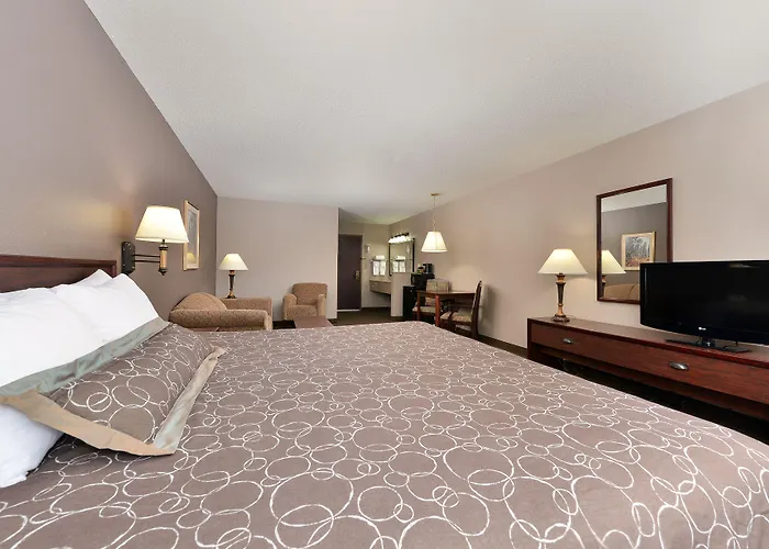 Kelly 13th Avenue 2*